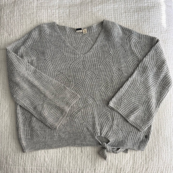 Roxy Bell Sleeve Gray Knit Sweater XL - Picture 1 of 4